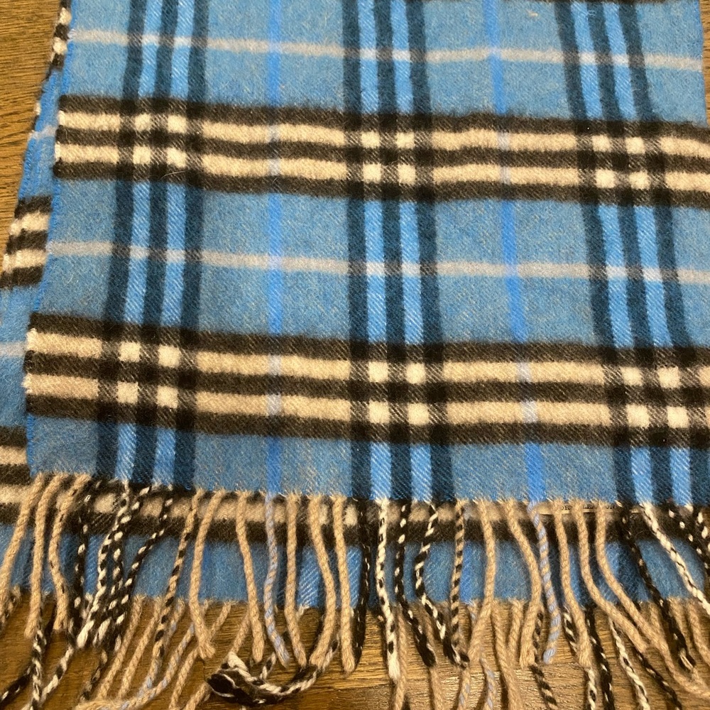 Authentic Burberry Scarf -100% cashmere